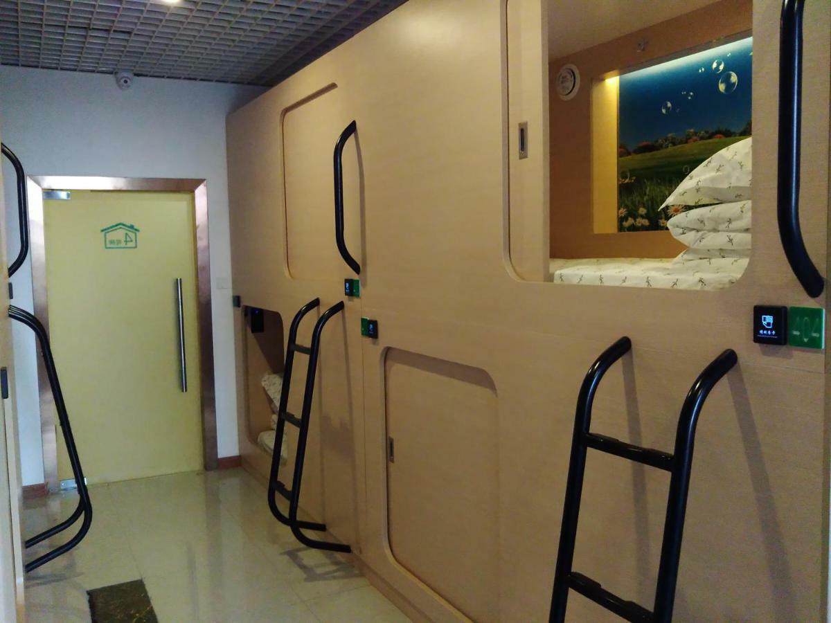 The Olive Tree Capsule Hostel Shenzhen Buitenkant foto